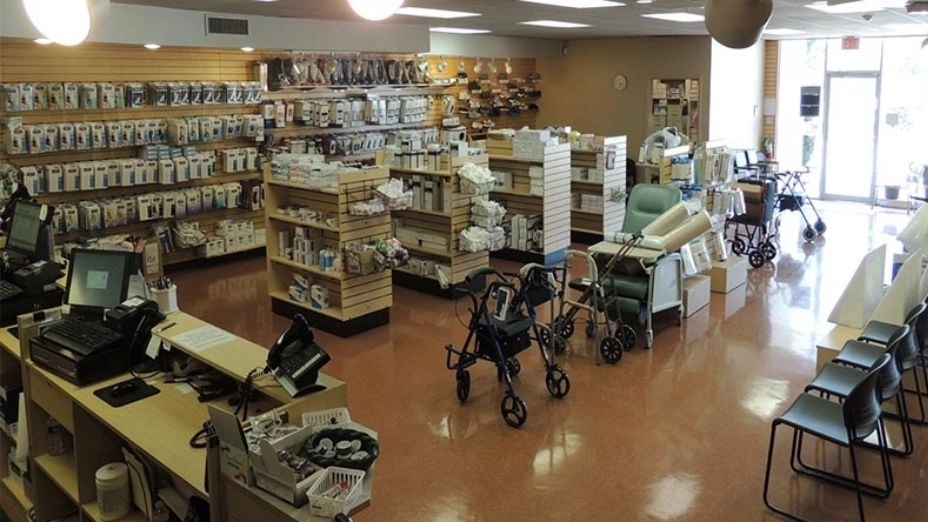 لیست 22 نوع تجهیزات و لوازم سرمایه ای درمانگاه ها لیست 22 نوع تجهیزات و لوازم سرمایه ای درمانگاه ها